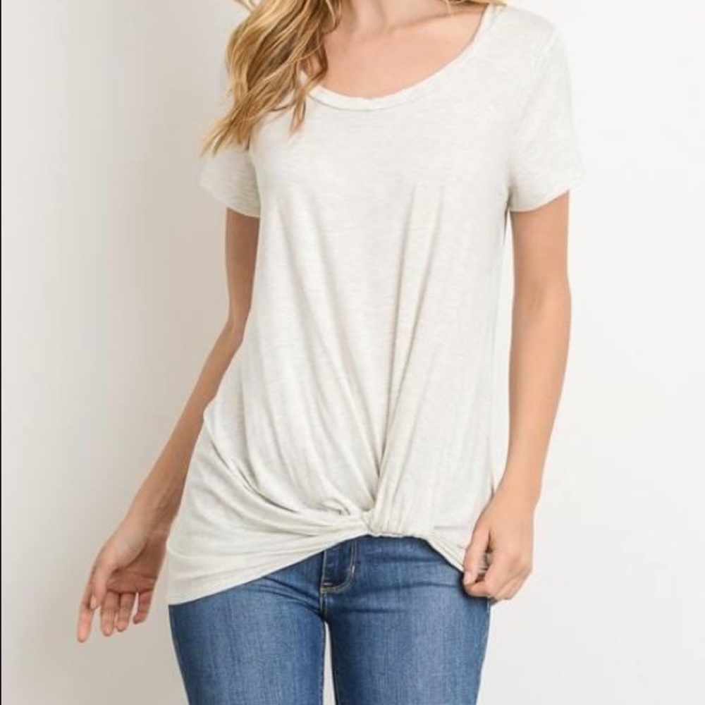 💛Front Knot Top